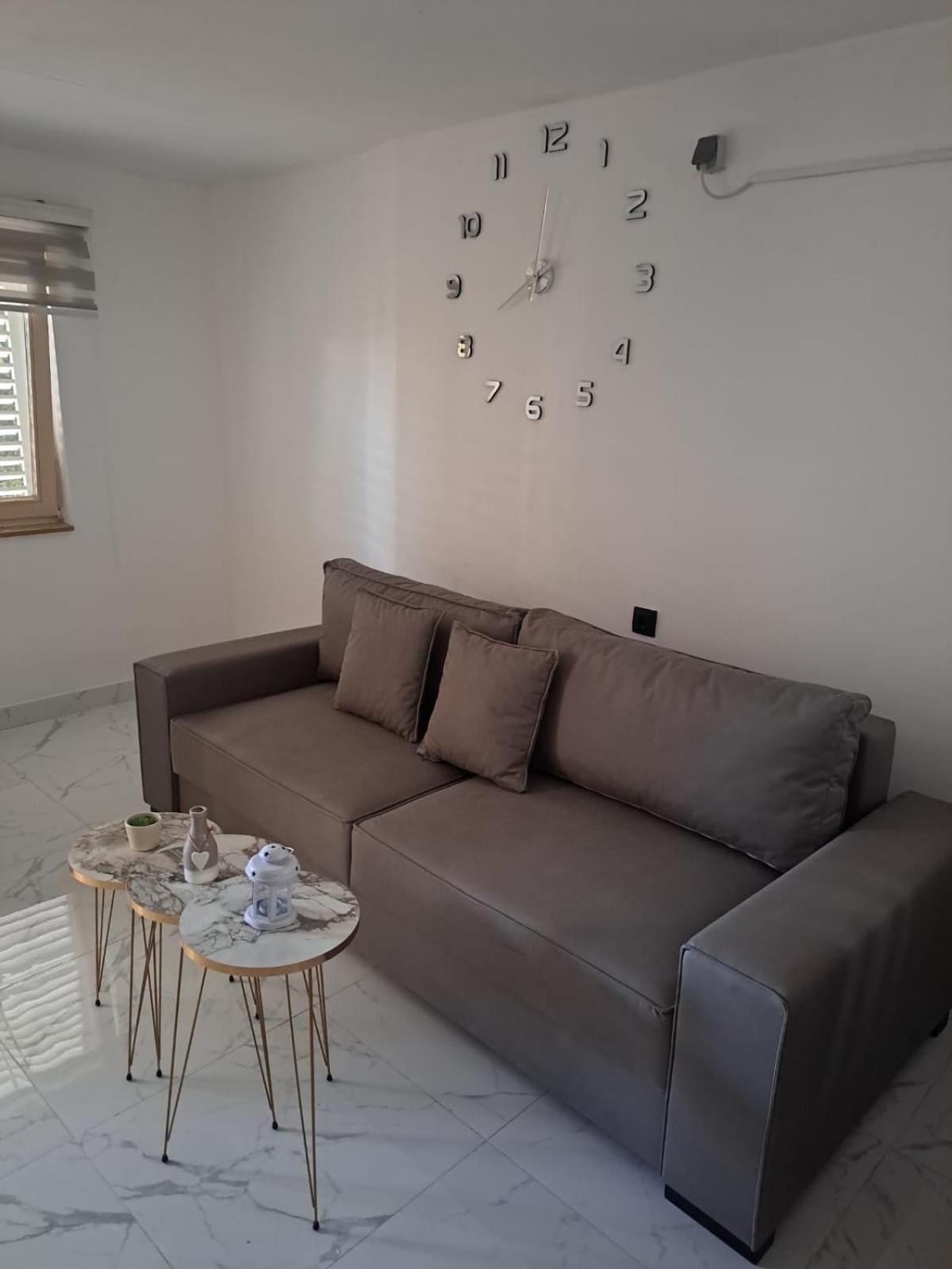 Apartmani Ana Tribalj Εξωτερικό φωτογραφία