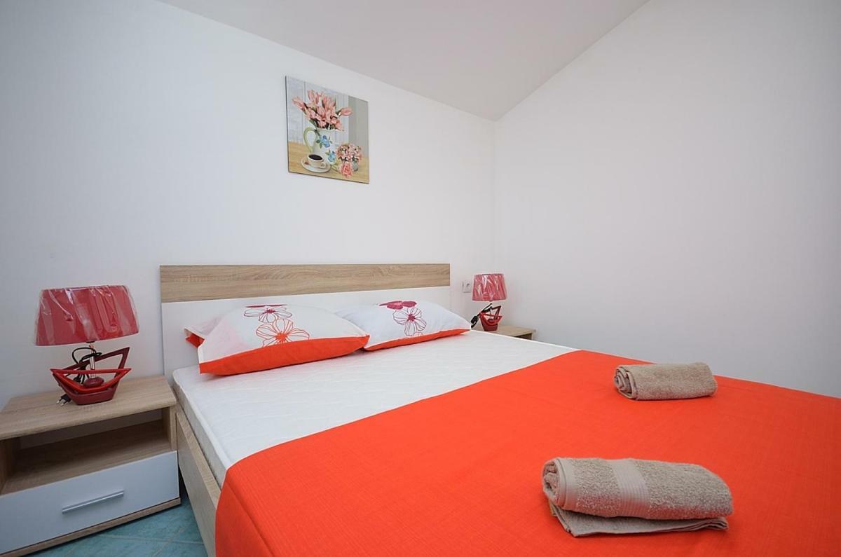 Apartmani Ana Tribalj Εξωτερικό φωτογραφία