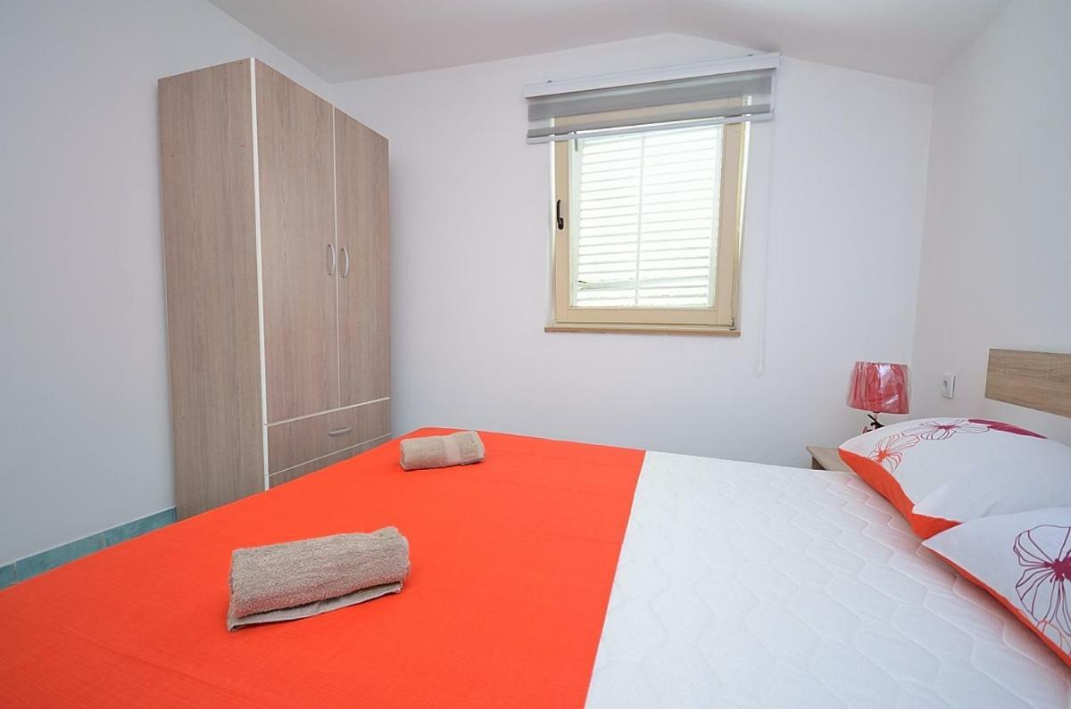 Apartmani Ana Tribalj Εξωτερικό φωτογραφία
