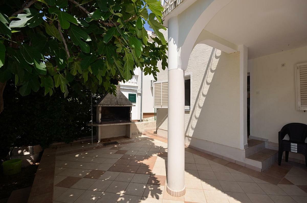 Apartmani Ana Tribalj Εξωτερικό φωτογραφία